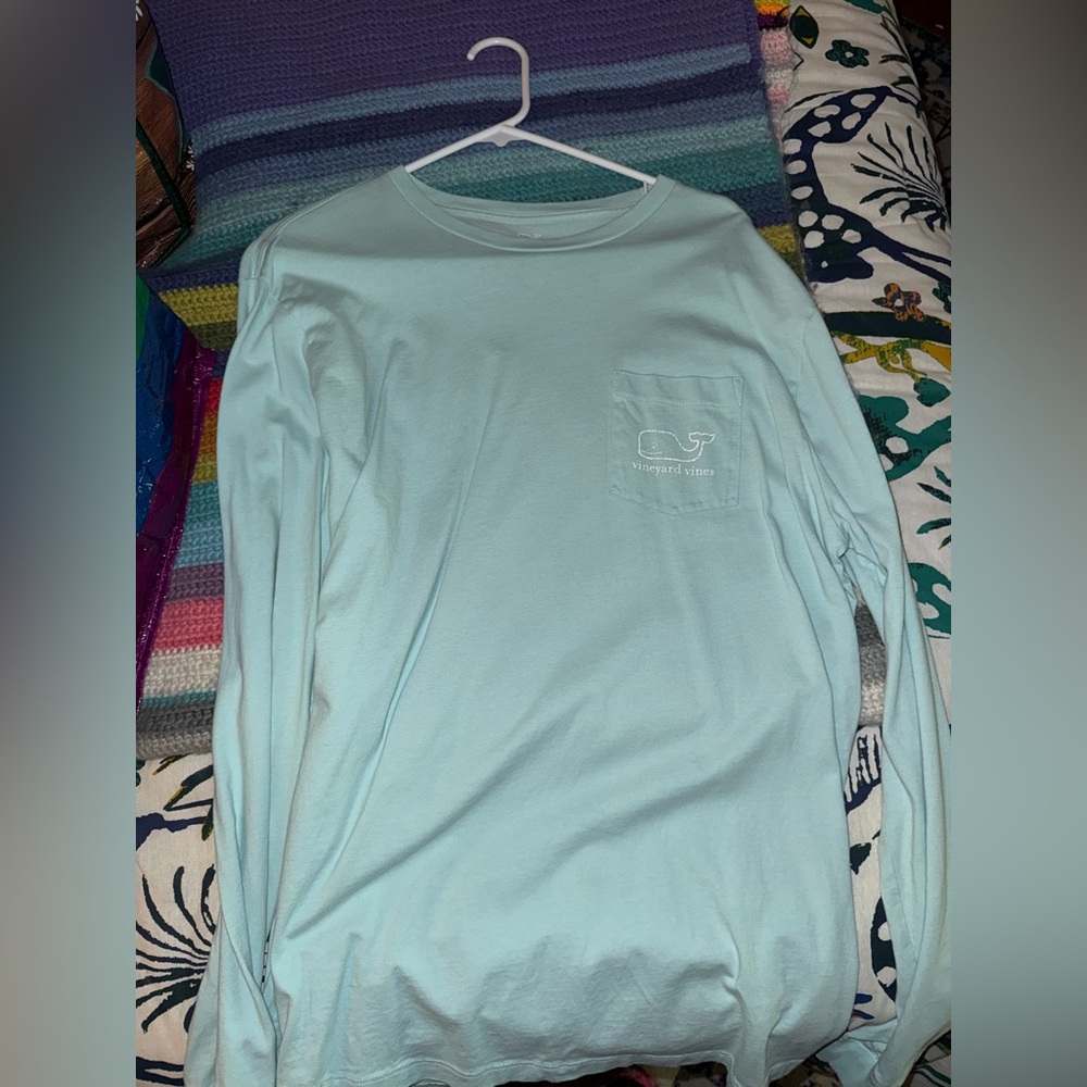 Long sleeve vineyard vines t shirt